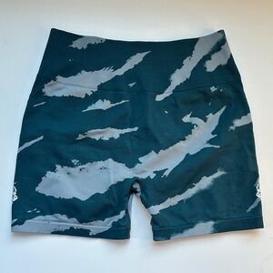 Darc Sport Teal and Gray Patterned Shorts - L